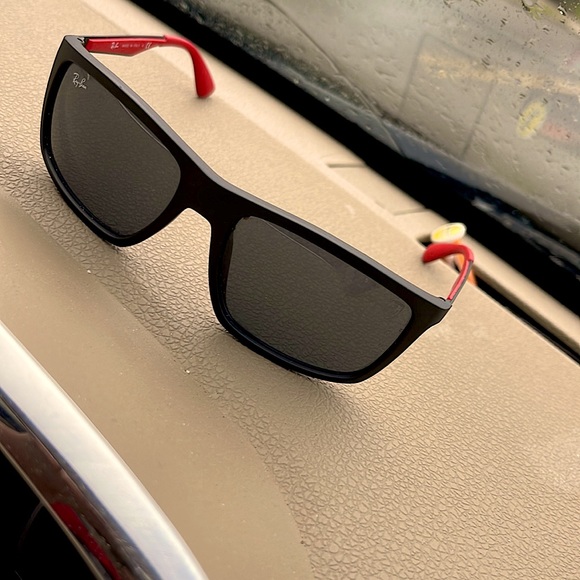 Ray-Ban Sunglasses RB4228M FERRARI  Sunglasses with Ferrari Ray Ban case - Picture 2 of 6